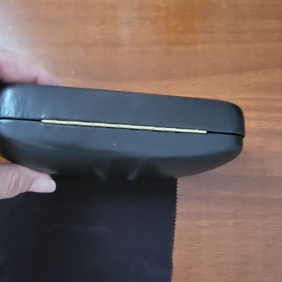 Michael Kors Black Oversize Sunglasses Hardcase w lens cloth - Picture 7 of 9